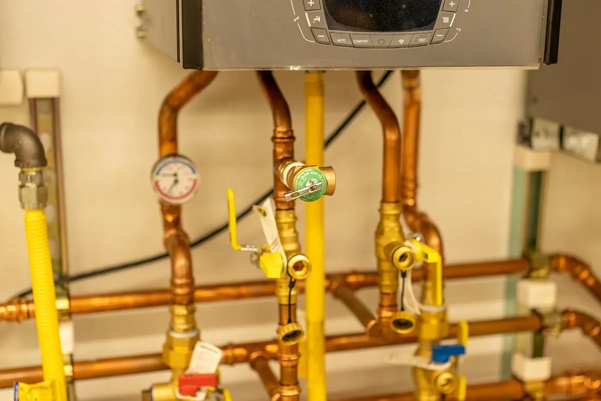 Licensed technician providing Emergency Plumbing for a homeowner in La Habra